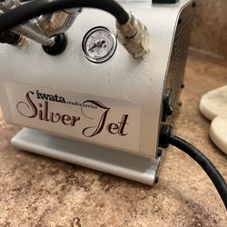 Iwata Silver jet Airbrush Makeup Studio Series 