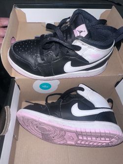 Kids Jordan Mid size 9