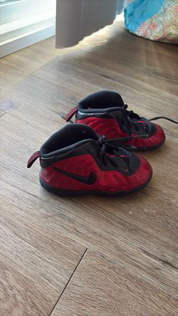Red Nike Air Foamposite Pro