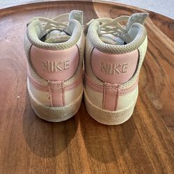 Nike toddler shoes