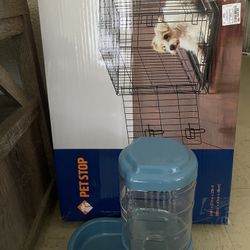 Small kennel &  feeding dispenser 