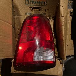 2010 dodge ram taillight
