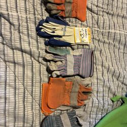 Work Gloves 5 Pairs For A Dollar 