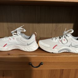 Nike White Shoes 