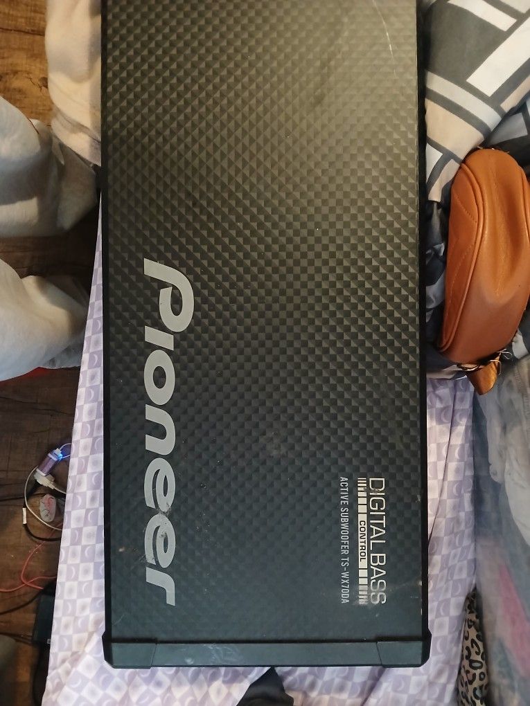 Pioneer Subwoofer Bass Control