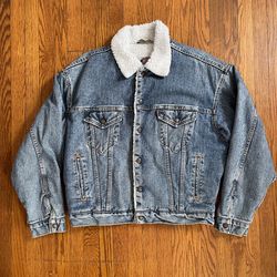 Vintage Levi’s Sherpa Lined Trucker Jacket 
