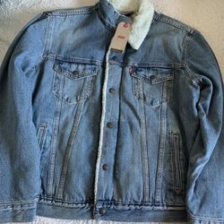 Levi’s Sherpa Trucker jacket