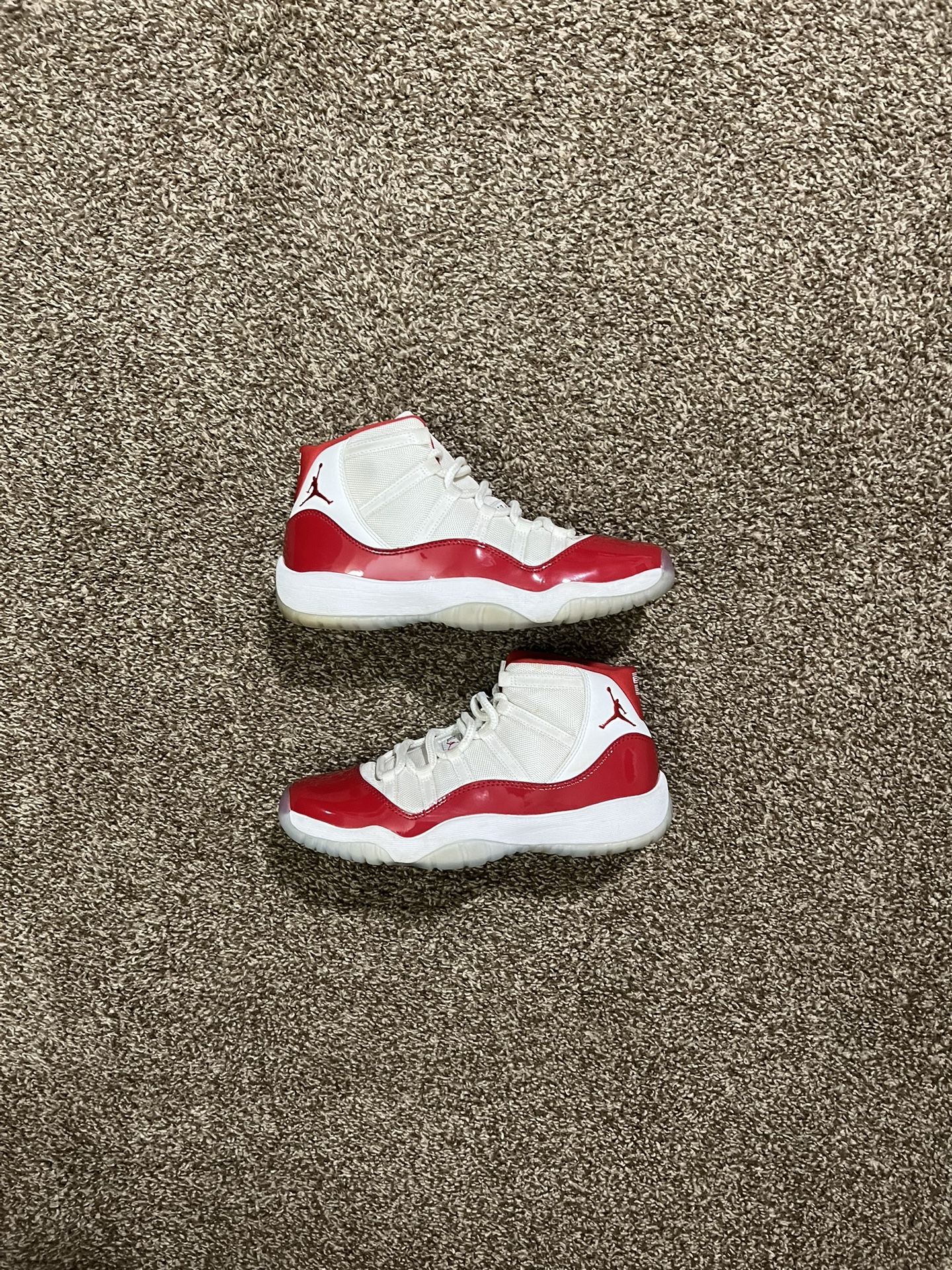 Jordan 11 Cherry Size 7Y