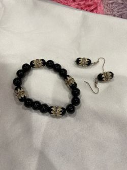 Bracelet and earrings