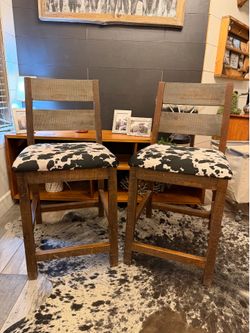 🐮 Rustic Cow Print Counter Height Chairs – Set of 2