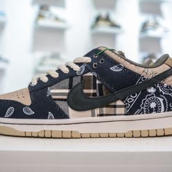 Travis Scott Nike SB Dunk Low Black/Parachute Beige