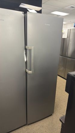Hisense-Garage Ready, Upright freezer/fridge (Warranty Available)