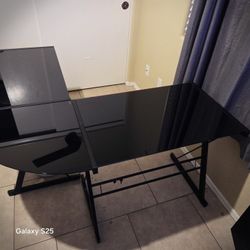 Black GlAss Desk 