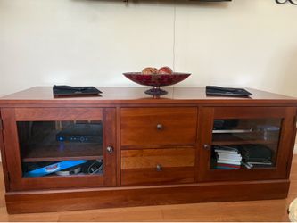 Media console