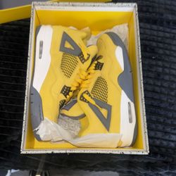 Jordan Lightning 4s