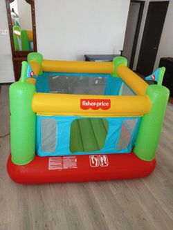 Fisher-Price Inflatable Bounce House