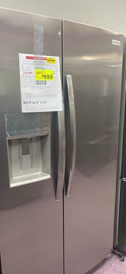 Frigidaire gallery 22.3 cu ft counter Deept 36 in wide side by side Refrigerator with ice maker