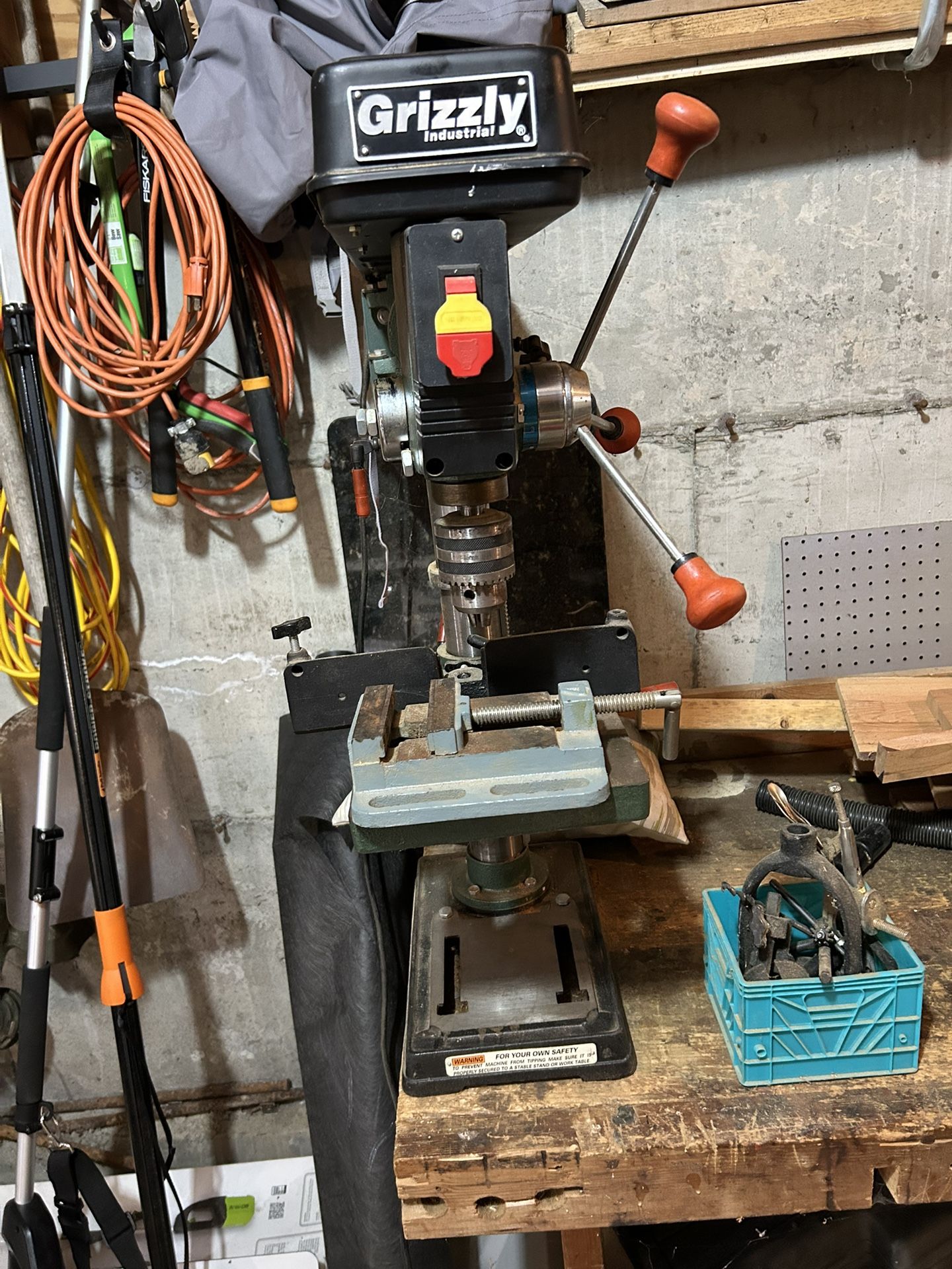 Grizzly Bench Top Radial Drill Press G7945