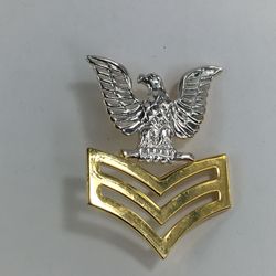 VINTAGE BROOCH PIN STAMPED ⭐️⭐️⭐️⭐️⭐️VINTAGE TO FASHION 