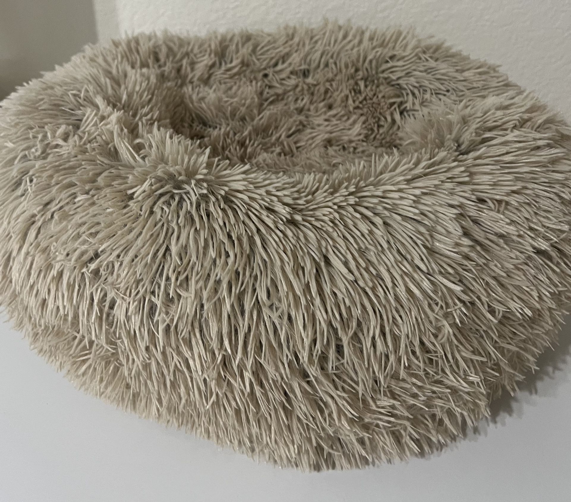 Small Fluffy Pet Bed 