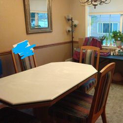 Marble/Oak Dining Room Table & 4 Chairs