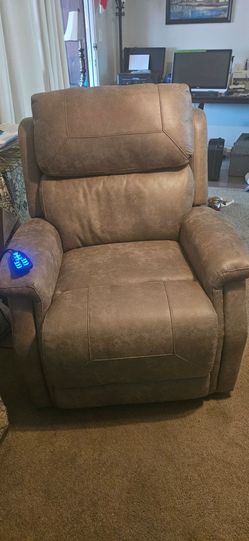 Power Lift Recliner