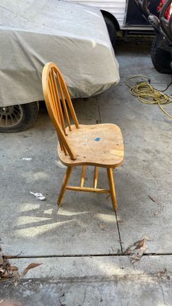 Wood chair FREE!