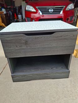 Night stand