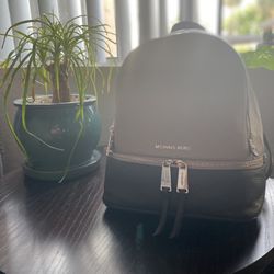 Michael Kors Woman’s Backpack 