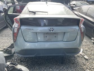 Parts for TOYOTA PRIUS HYBRID 4D HATCHBACK THREE TOURING 2016 - Stock #14355