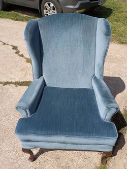 Vintage Antique Queen Anne Style Chair Wing Back Blue Velvet Cabriole Legs