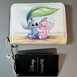 NWT Loungefly Disney Lilo & Stitch Wallet Scrump Floral Zip Around