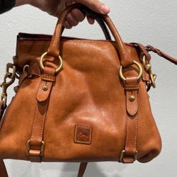 Dooney & Bourke 
