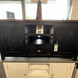 TV Console w/ cabinet and drawer storage 