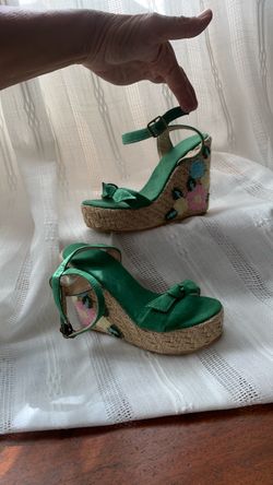 Kelly green wedge heels