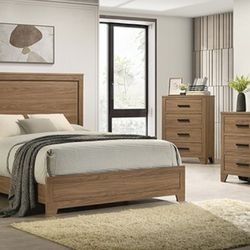 Brand New Walnut 4pc Queen Bedroom Set 