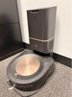 Rooms S9+ Robot Vacuum Auto Empty