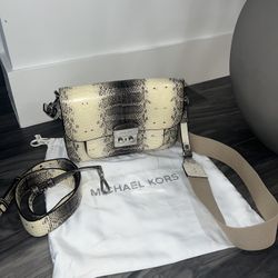 Michael Kors Snakes Skin Purse
