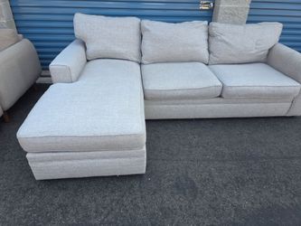 Sectional Couch With Delivery