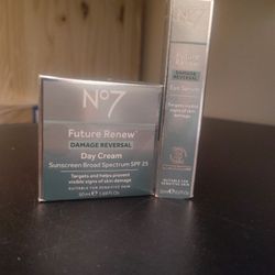 Skin Care Cream For Mothers Day Present 