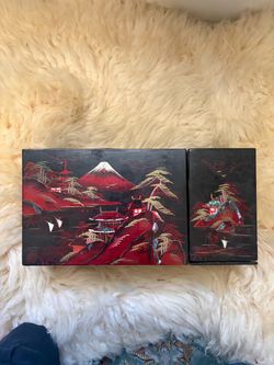 vintage black lacquer hand painted Asian jewelry box