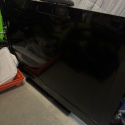 Apex 40” Tv 