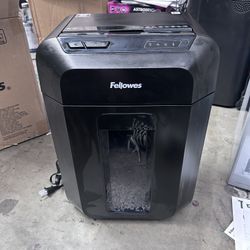 Used * Fellowes AutoMax 100MA 100-Sheet Micro-Cut Autofeed 2-in-1 Paper Shredder for Office