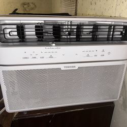Toshiba Window AC w/ Remote