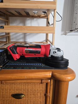 Milwaukee cut off tool