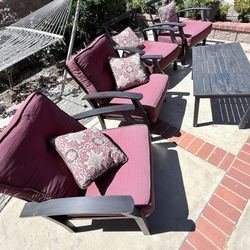 Patio Set. Used.  Check Pics And Description 