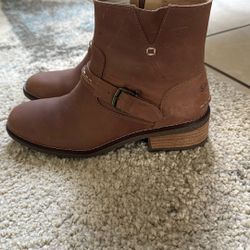 Sperry Boots 