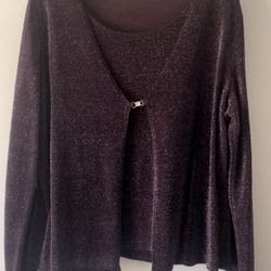 Women’s Blouses/ Tops 