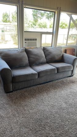 Couch set