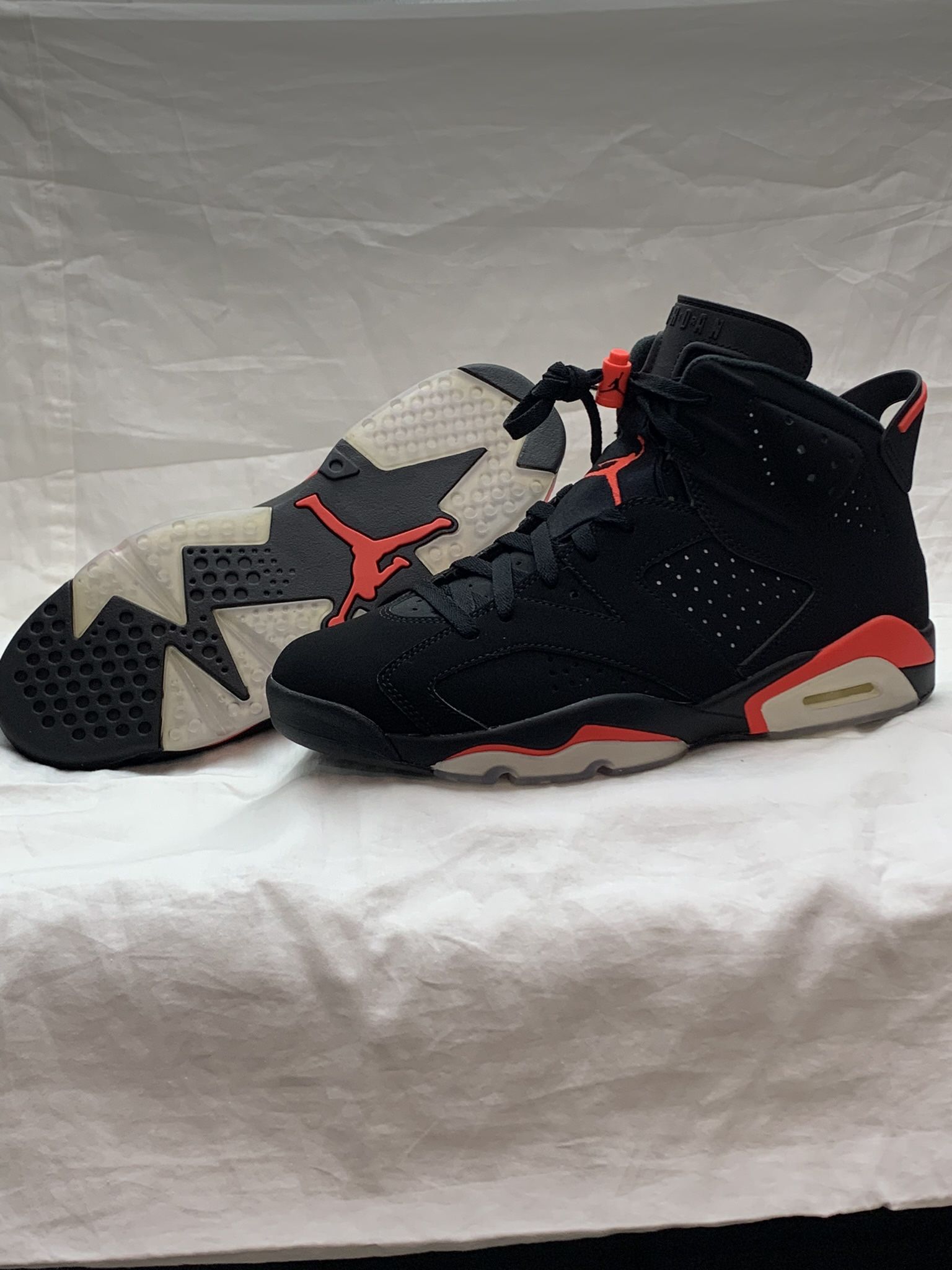 Air Jordan 6- Retro OG "Infrared" Size 11 / $395